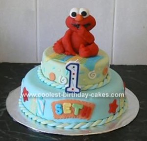 Elmo Birthday Cake on Coolest Elmo Birthday Cake 300x286 Babe Elmo Birthday Cakes