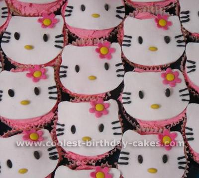 Birthday Cake Ideas  Girls on Kitty Birthday Cupcakes    Coolest Hello Kitty Kids Cupcake Ideas