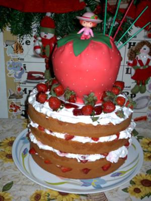 Strawberry Shortcake Birthday Cake on Strawberry Shortcake Birthday Cake On Birthday Strawberry Cakes