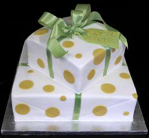 Cool Green Birthday Cakes for Girls