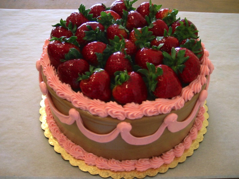 Happy Birthday Strawberry Cakes