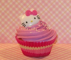 Hello kitty cupcake toppers