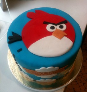 Angry Birds Cake